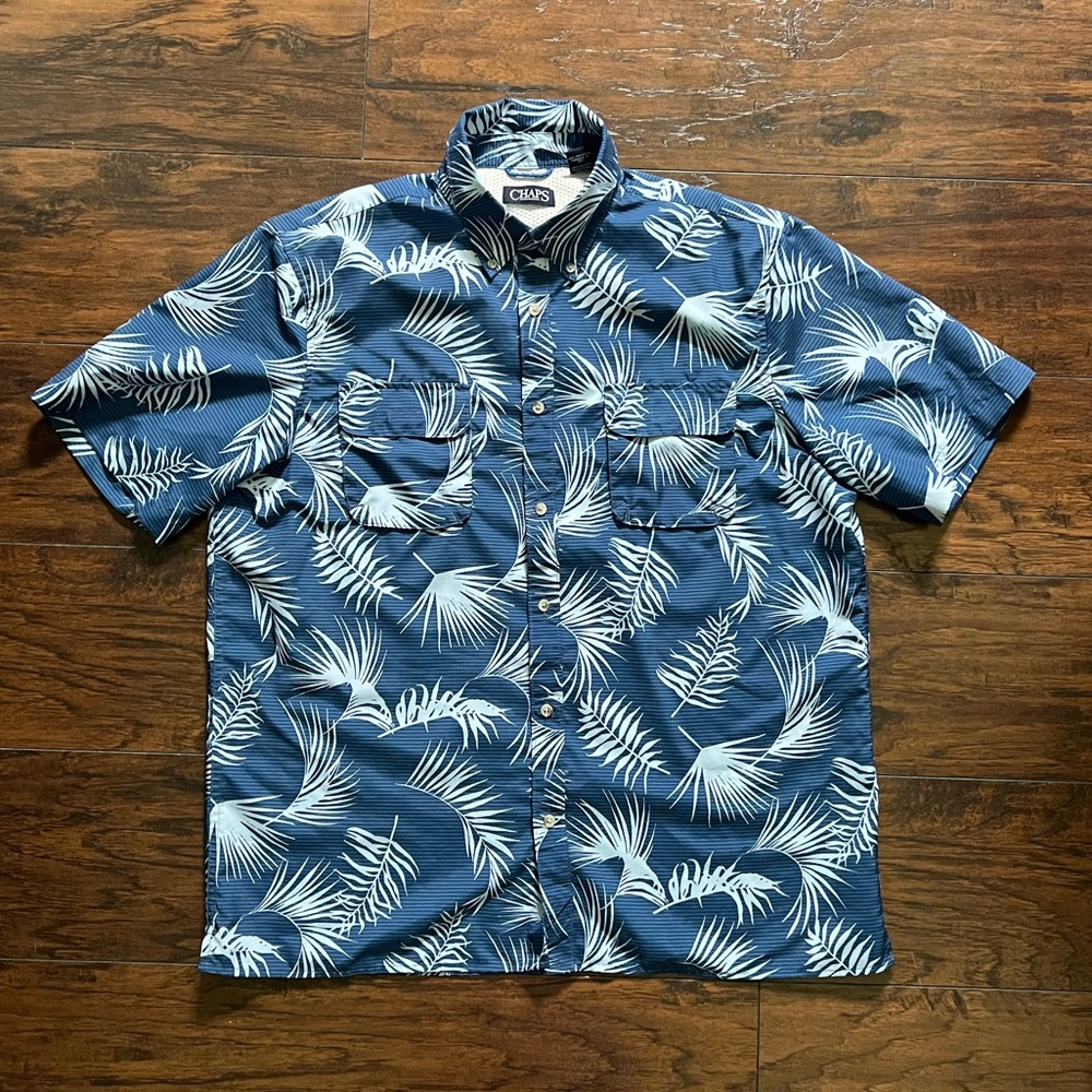 Chaps  Button Down Short Sleeve Men’s Hawaiian Tropical Shirt